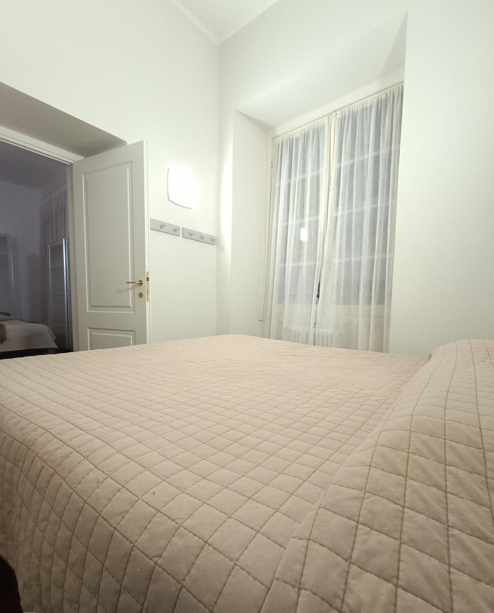 Apartmán Helvetia Mazzini Janov Exteriér fotografie